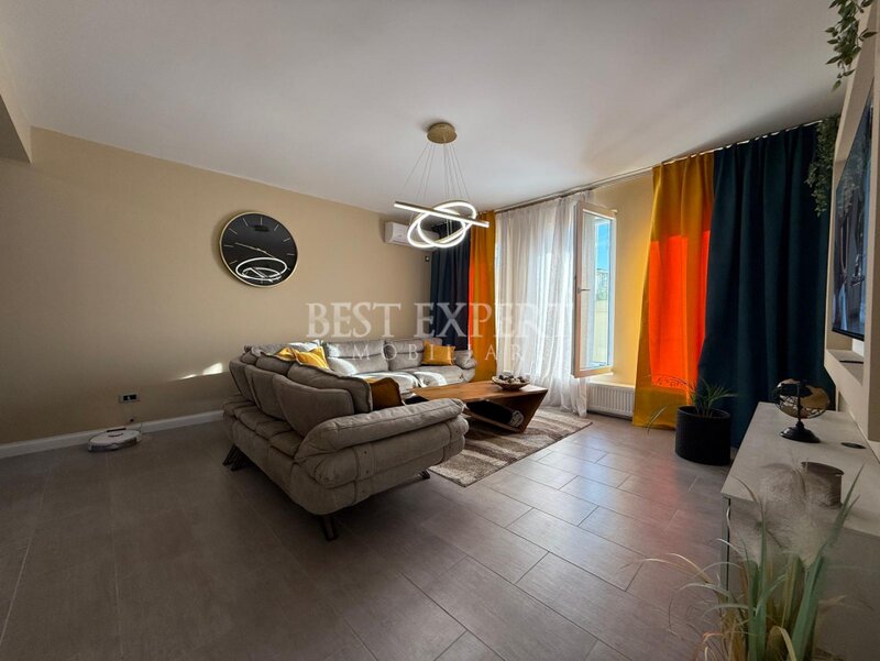 Casa tip duplex eleganta si complet utilata, confort, rafinament si liniste.