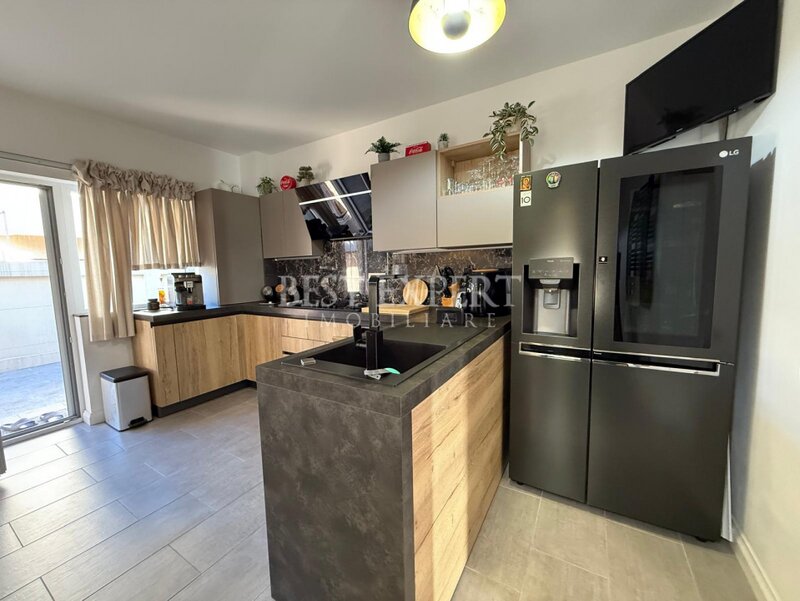 Casa tip duplex eleganta si complet utilata, confort, rafinament si liniste.