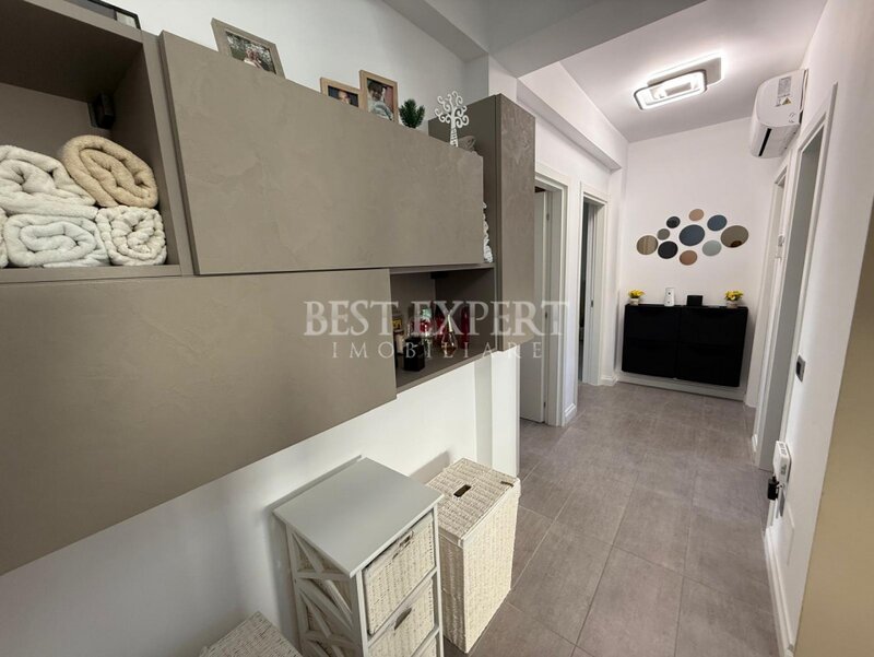 Casa tip duplex eleganta si complet utilata, confort, rafinament si liniste.